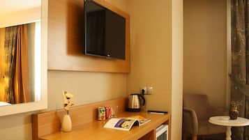 Minibar, coffres-forts dans les chambres, bureau, chambres insonorisées