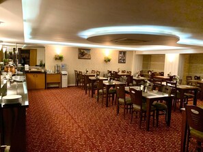 Gratis frukostbuffé varje dag