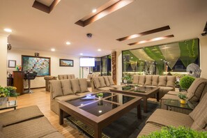 32-inch flat-screen TV with cable channels, TV, DVD player - Swayambhu Hotels and Apartments (Nagarjun)