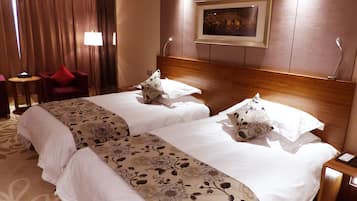 Business-Zweibettzimmer | Minibar, Schreibtisch, Verdunkelungsvorhänge, kostenloses WLAN