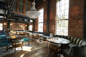 3 restaurantes: opção de café da manhã, almoço e jantar