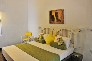 Standardzimmer | Zimmersafe, kostenlose Babybetten, Zustellbetten, kostenloses WLAN