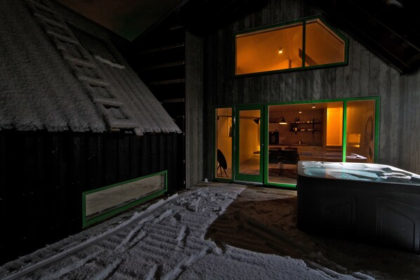 Leilighet, 2 soverom, sjøutsikt (Kotabyggð 15, 601 Akureyri) | Terrasse/patio