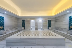 Sauna, hammam, hammam, soins corporels, massages aux pierres chaudes