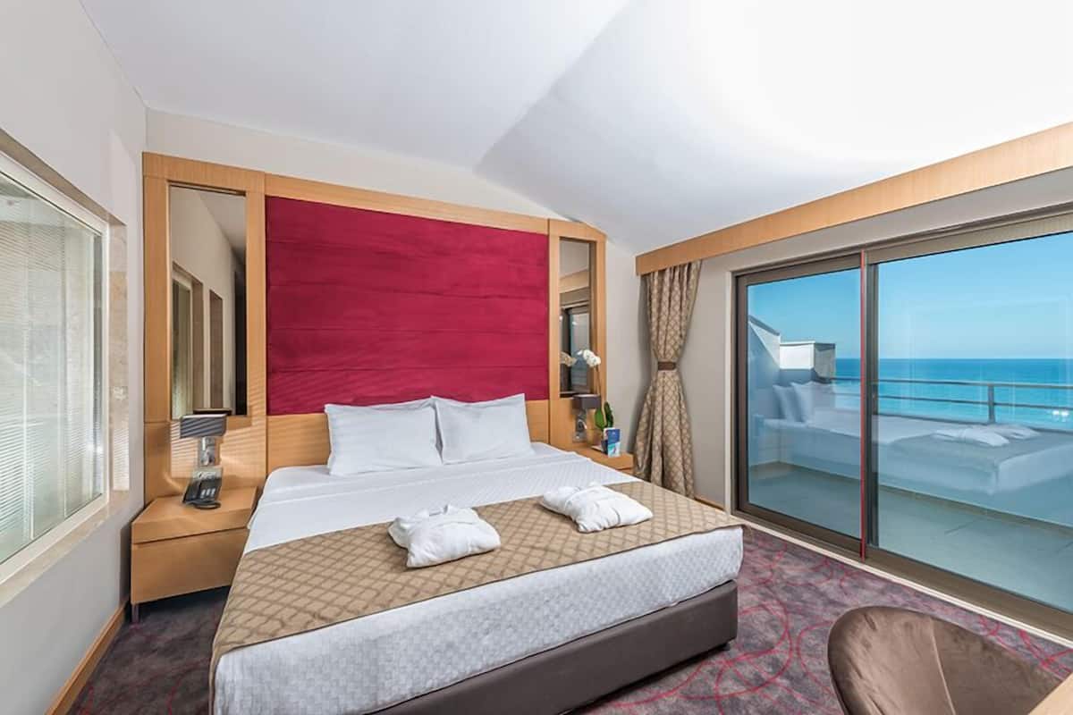 1 habitación, minibar, caja de seguridad en la habitación y escritorio