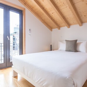 Apartament superior (InSitu Trindade - Loft 3rd floor) | Decoració individual, mobiliari individual i escriptori 