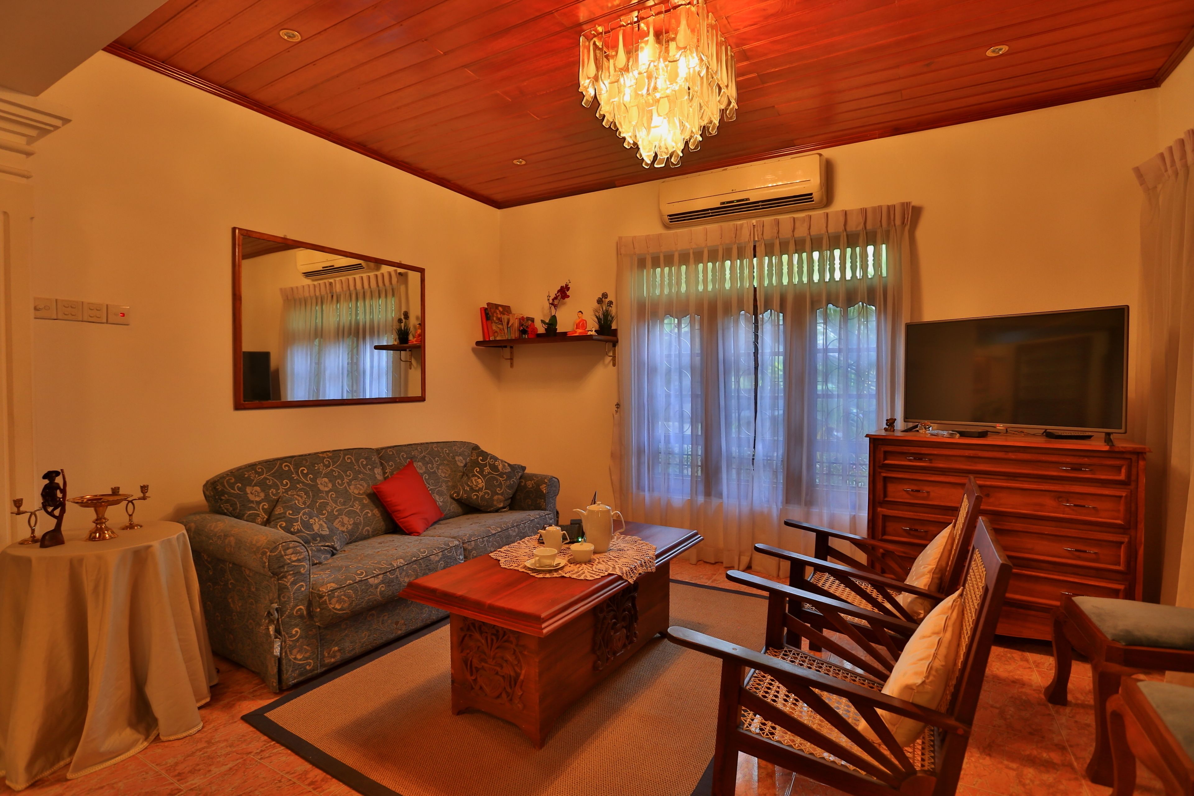 Foto - Emel Boutique