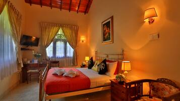 Deluxe Triple Room, 2 Bedrooms, Garden View | Hypo-allergenic bedding, in-room safe, desk, soundproofing