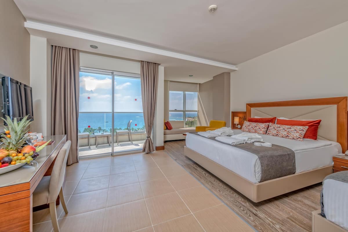 Premium bedding, minibar, in-room safe, desk