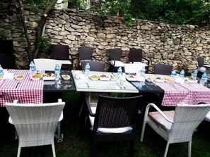 Outdoor dining