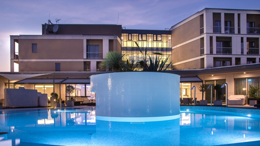 Aura Hotel - Adults Only