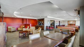 Coin salon dans le hall