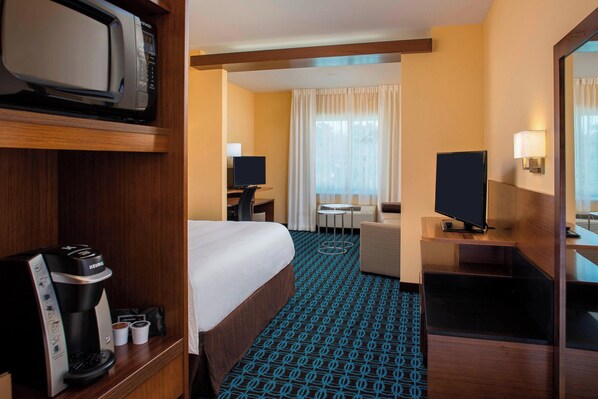 Fer et planche à repasser, Internet, draps fournis, réveils