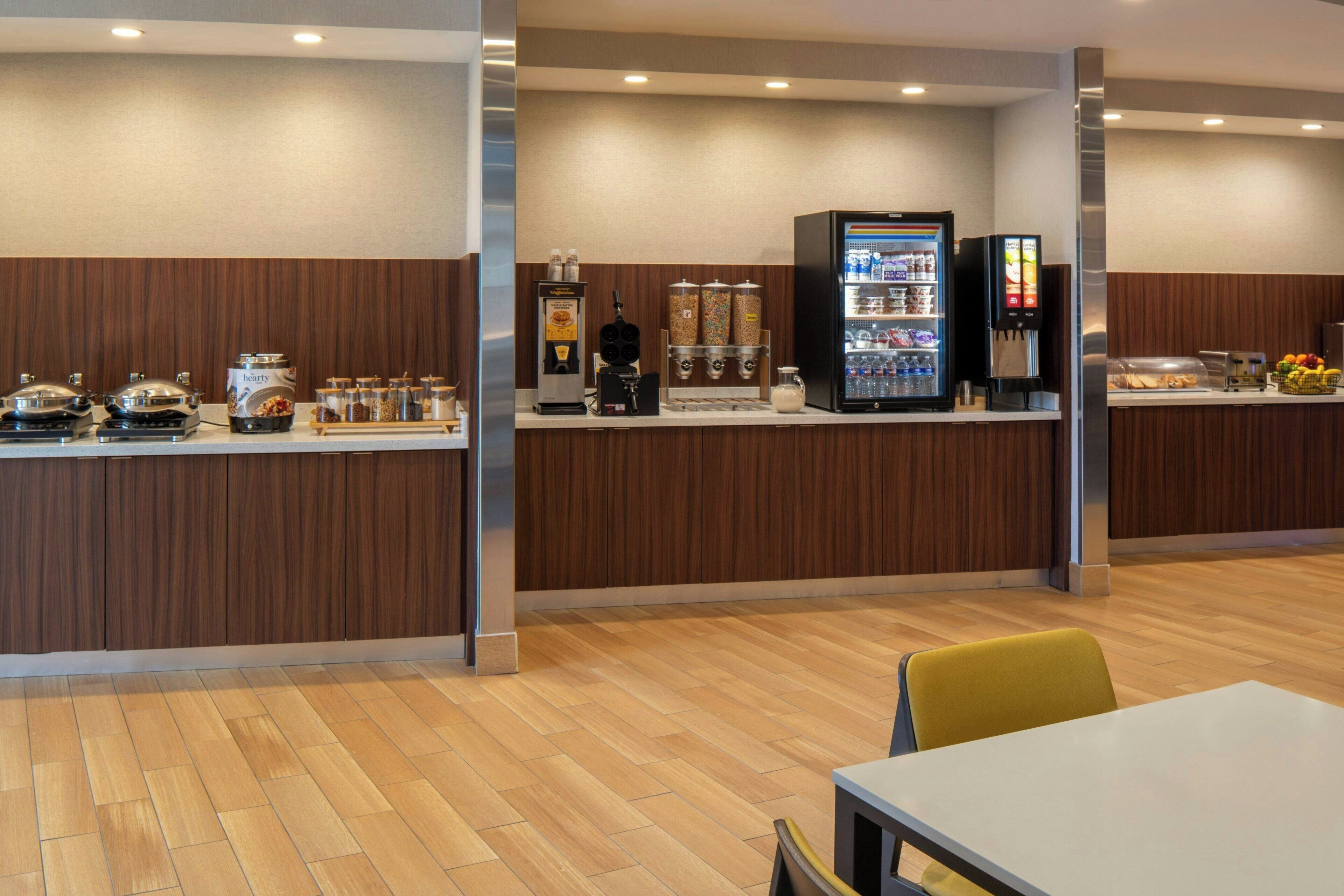 Free daily buffet breakfast 