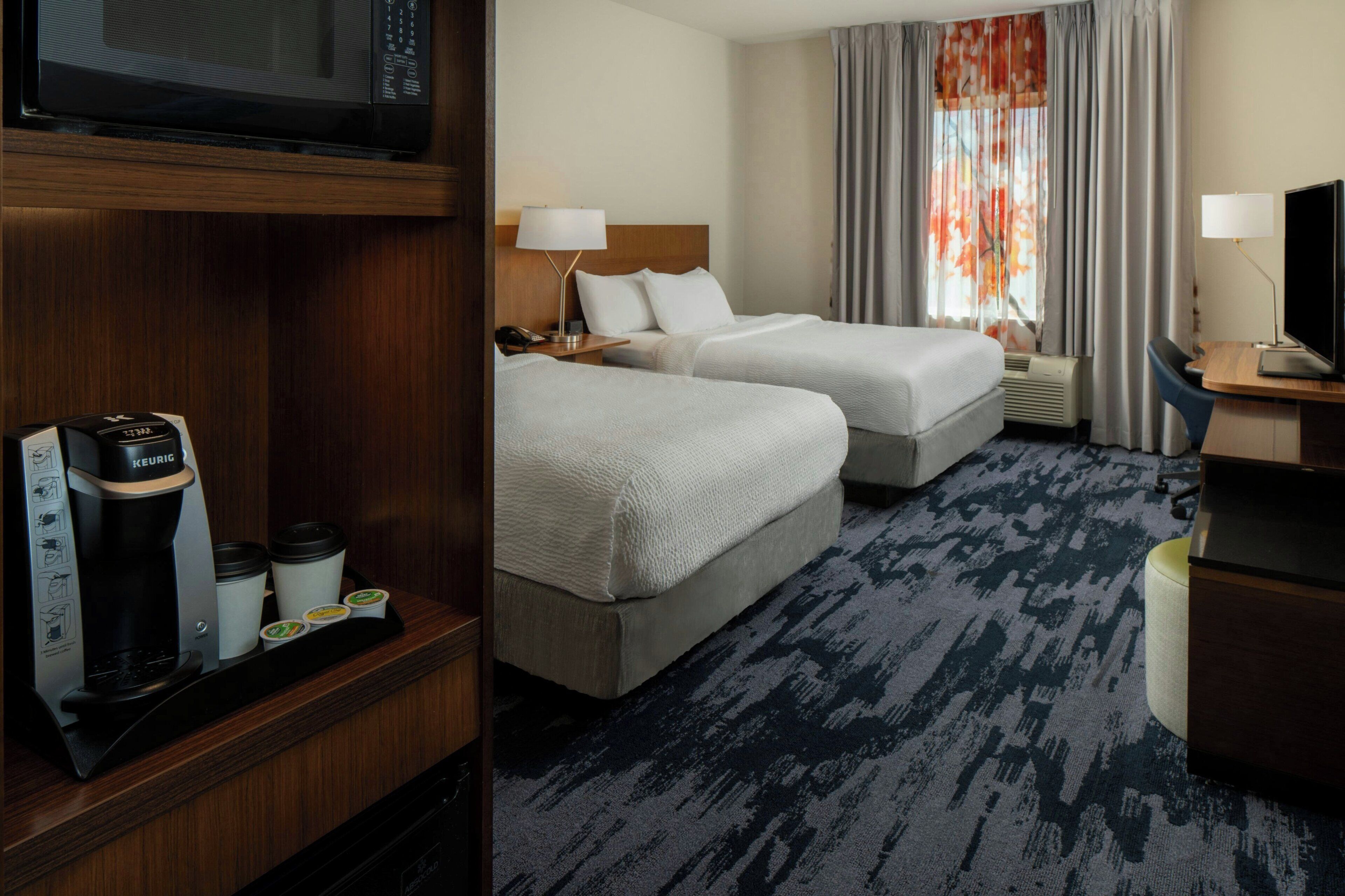 Room | Iron/ironing board, Internet, bed sheets, alarm clocks