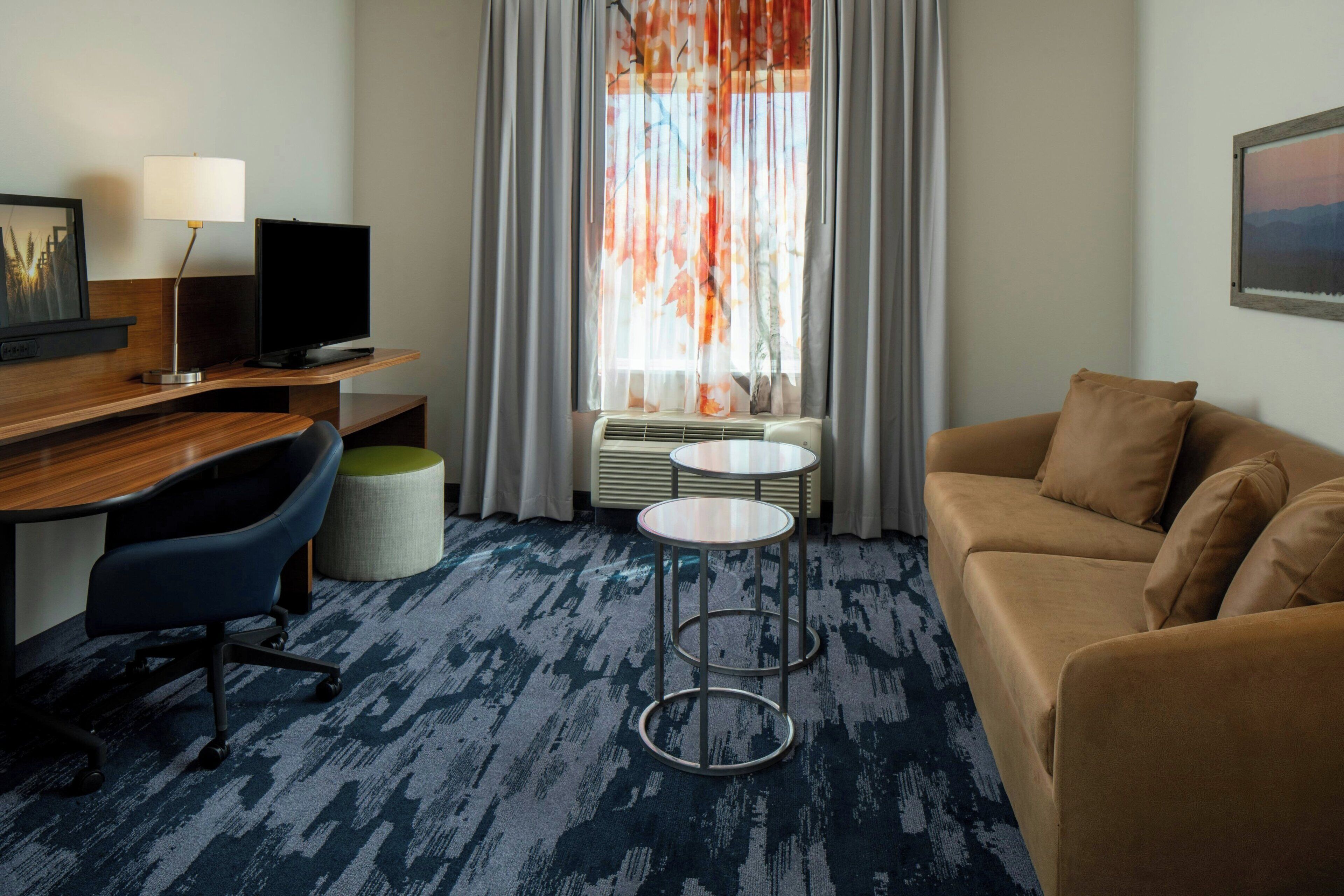 Suite, 1 King Bed with Sofa bed | Iron/ironing board, Internet, bed sheets, alarm clocks