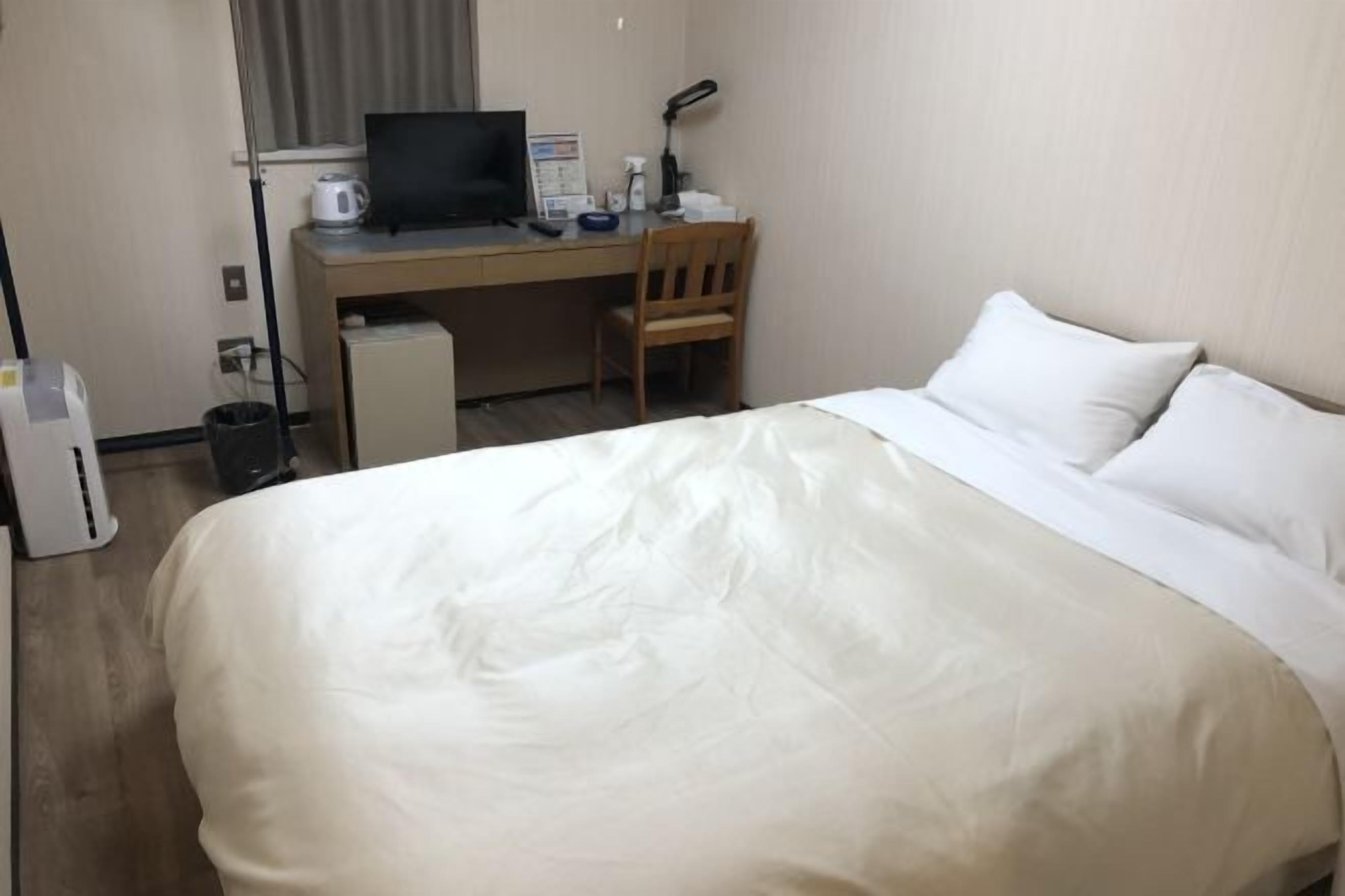 Wifi gratis y ropa de cama 