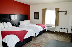 โต๊ะทำงาน, พื้นที่ทำงานแบบใช้แล็ปท็อป, ผ้าม่านกันแสง, เตารีด/โต๊ะรีดผ้า