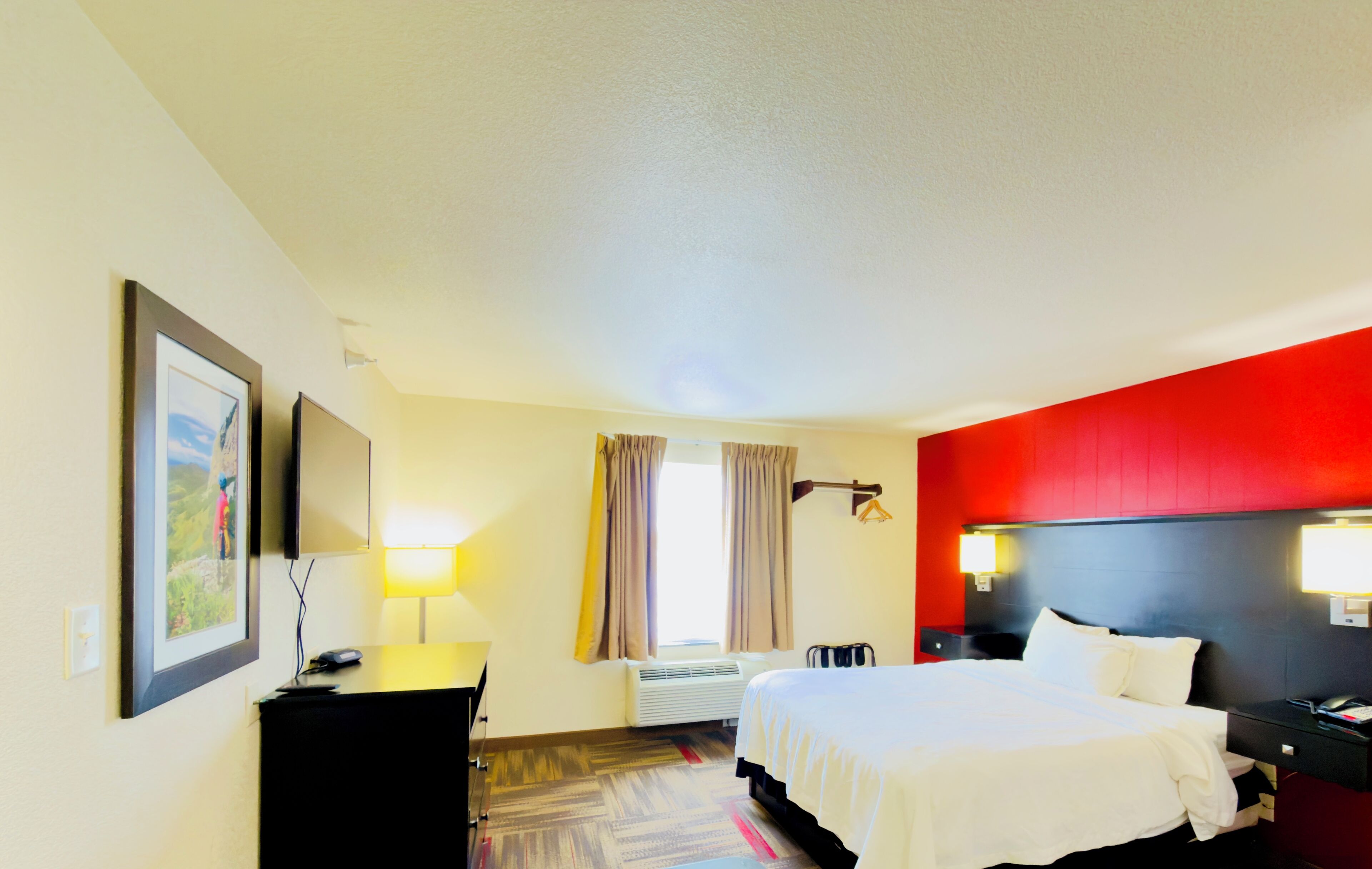 Suite, 1 cama de matrimonio, no fumadores, cocina básica | Escritorio, espacio para trabajar con un portátil, cortinas opacas