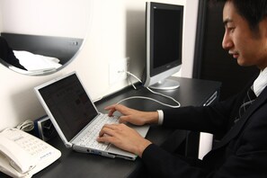 Business center - Hotel Crown Hills Kimitsu (Kimitsu)