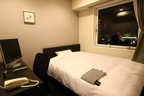 高档床上用品、办公桌、免费 WiFi、床单