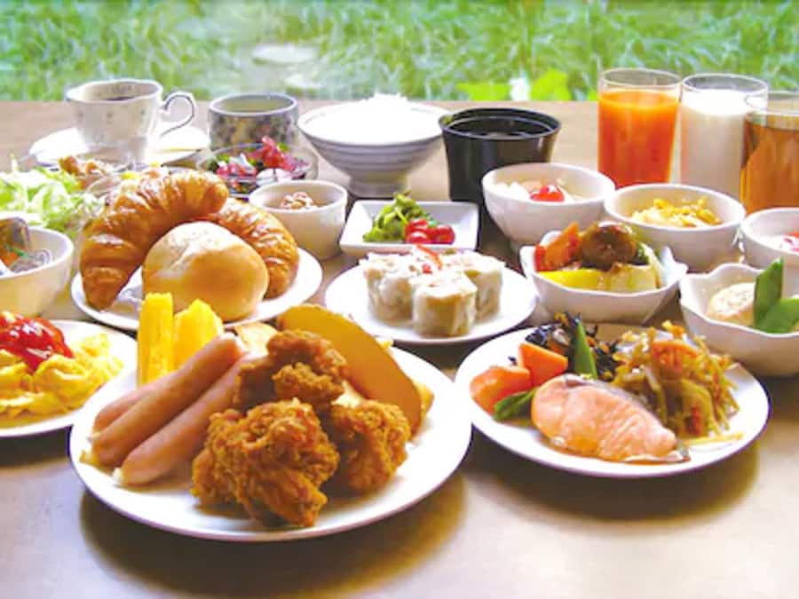Café da manhã com buffet todos os dias (JPY 700 por pessoa)