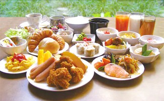 Desayuno buffet todos los días (con cargo)