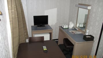 Desk, free WiFi