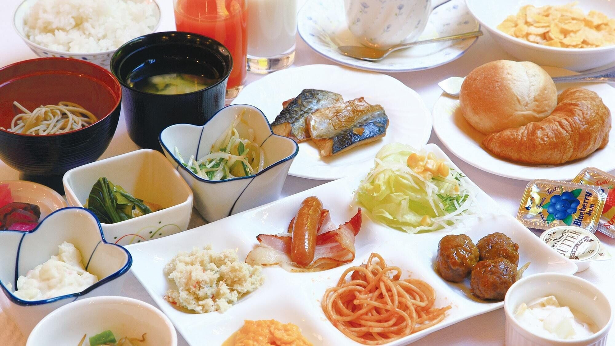 朝食ビュッフェ