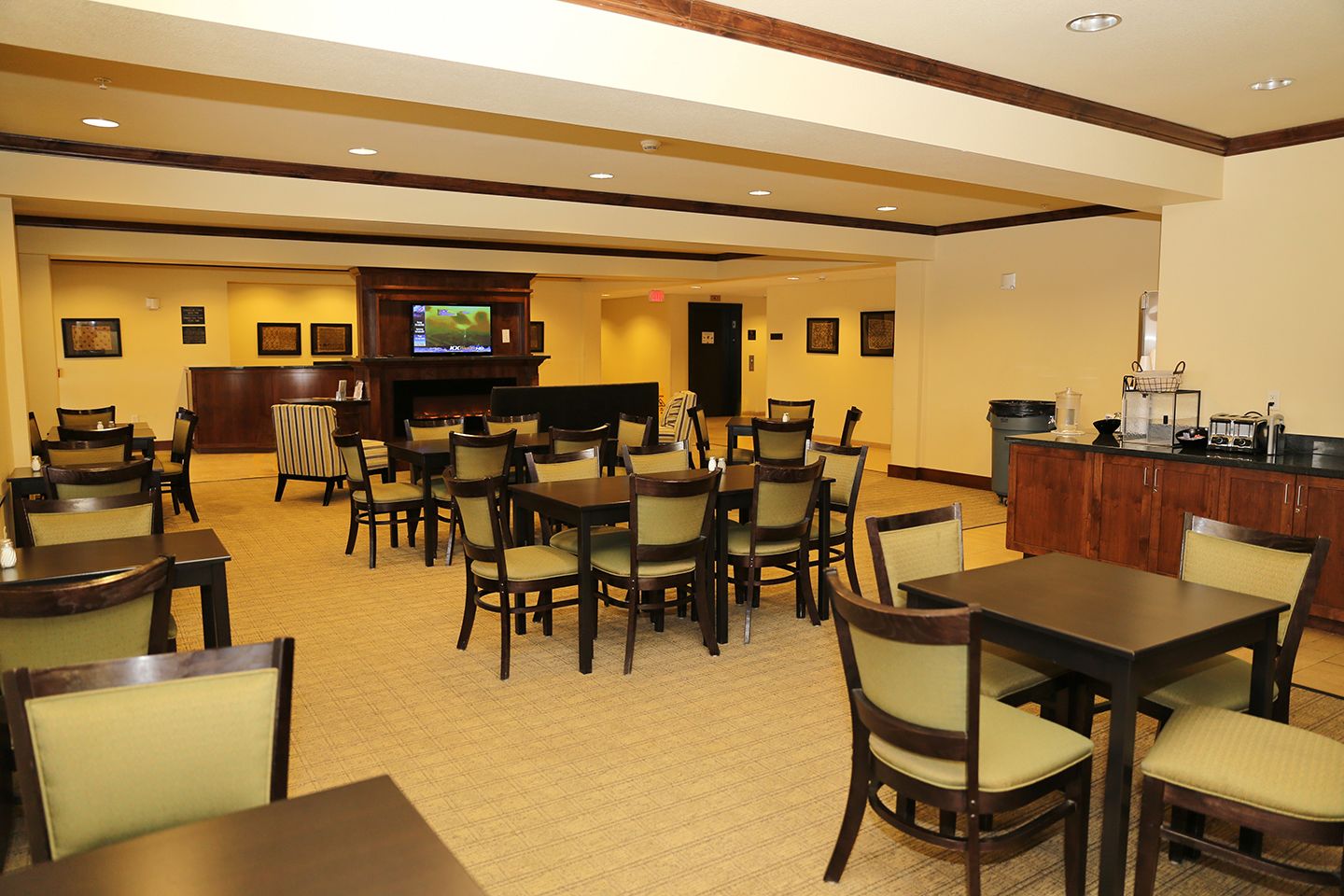 Free daily full breakfast 