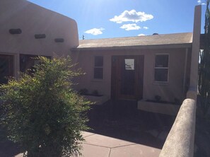 บริเวณภายนอก