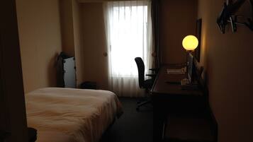 Deluxe-Einzelzimmer, Nichtraucher | Hochwertige Bettwaren, Daunenbettdecken, Schreibtisch