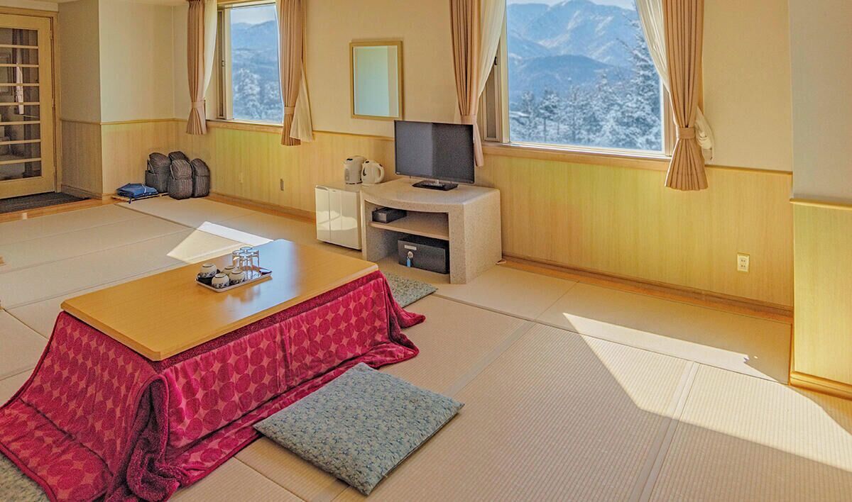 Japanese Room | Hochwertige Bettwaren, Zimmersafe, Bettwäsche