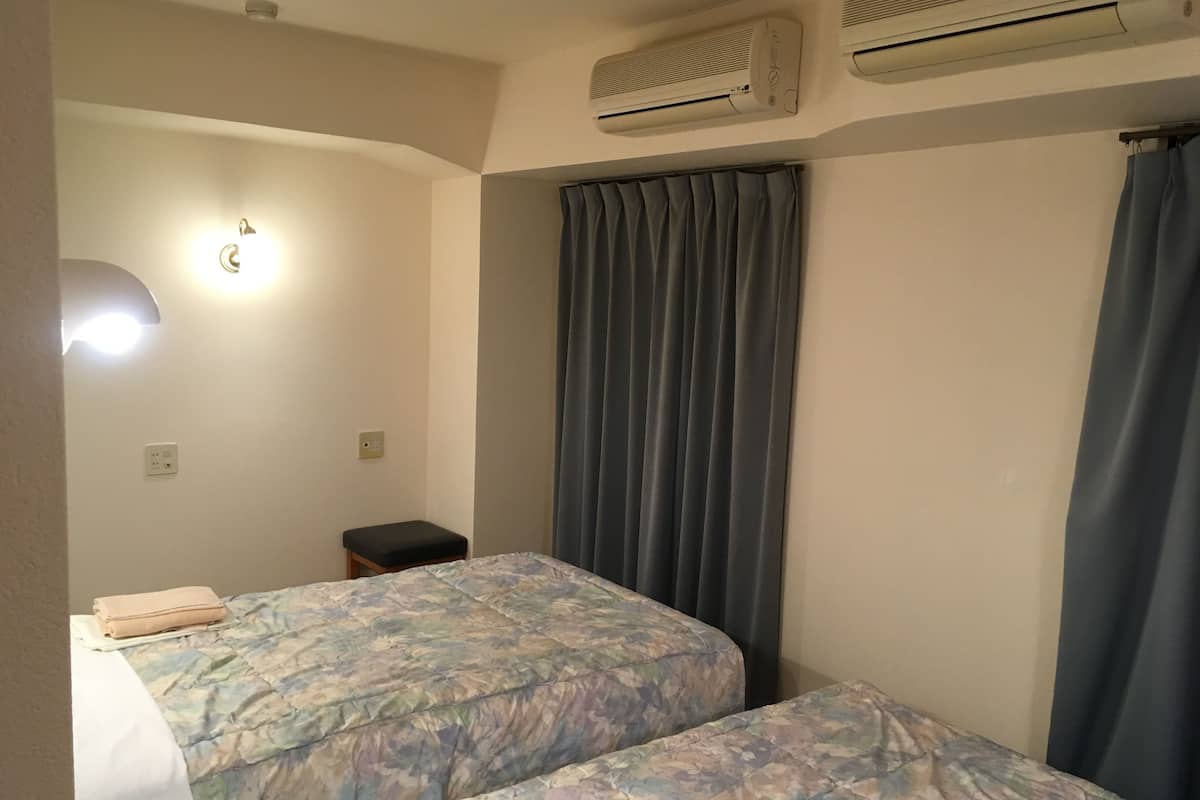 Desk, free WiFi, bed sheets