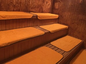 Steam room - Hotel Crown Hills Oita (Oita)
