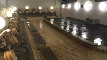 Bañera de hidromasaje interior