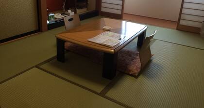 Hotel Crown Hills Takaoka