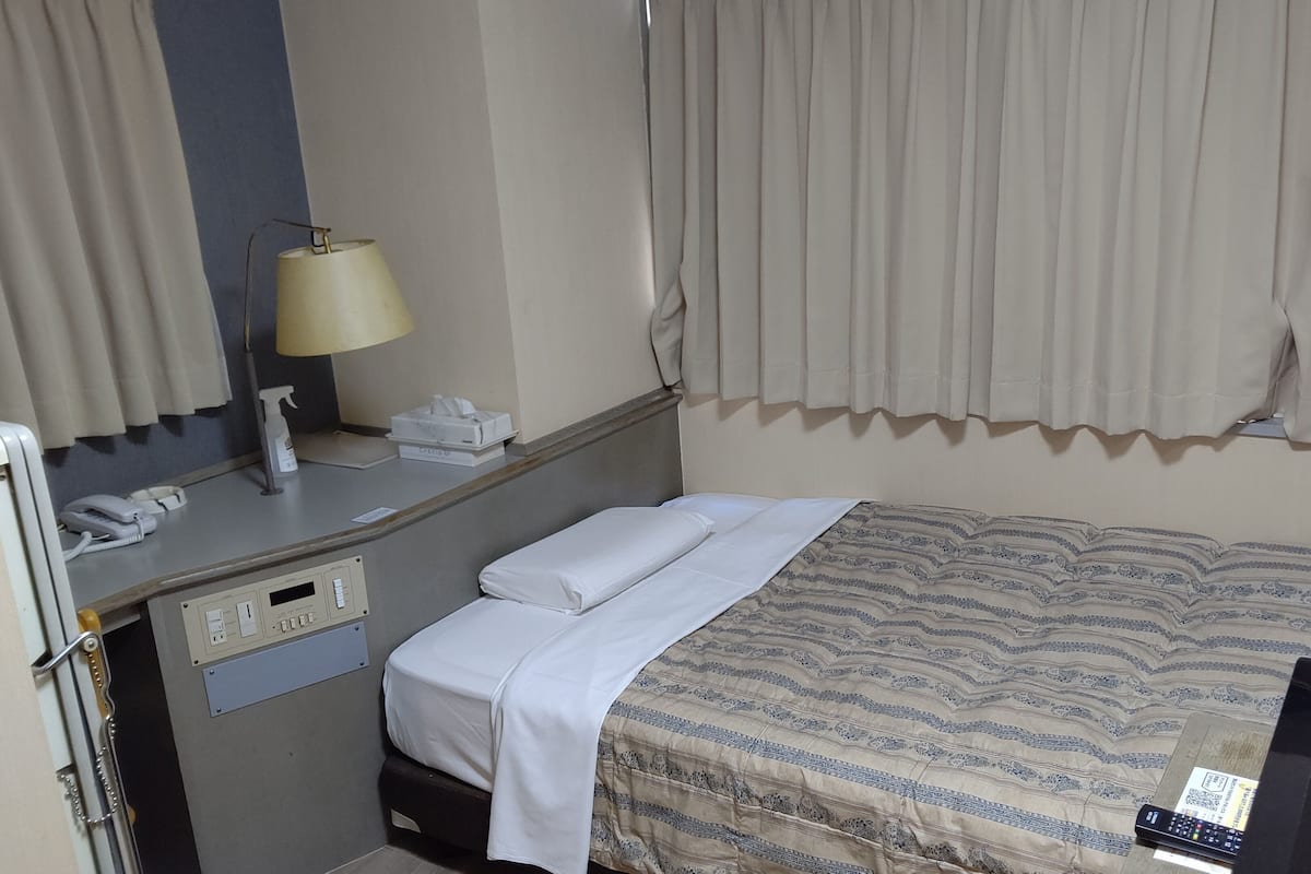 Desk, free WiFi, bed sheets