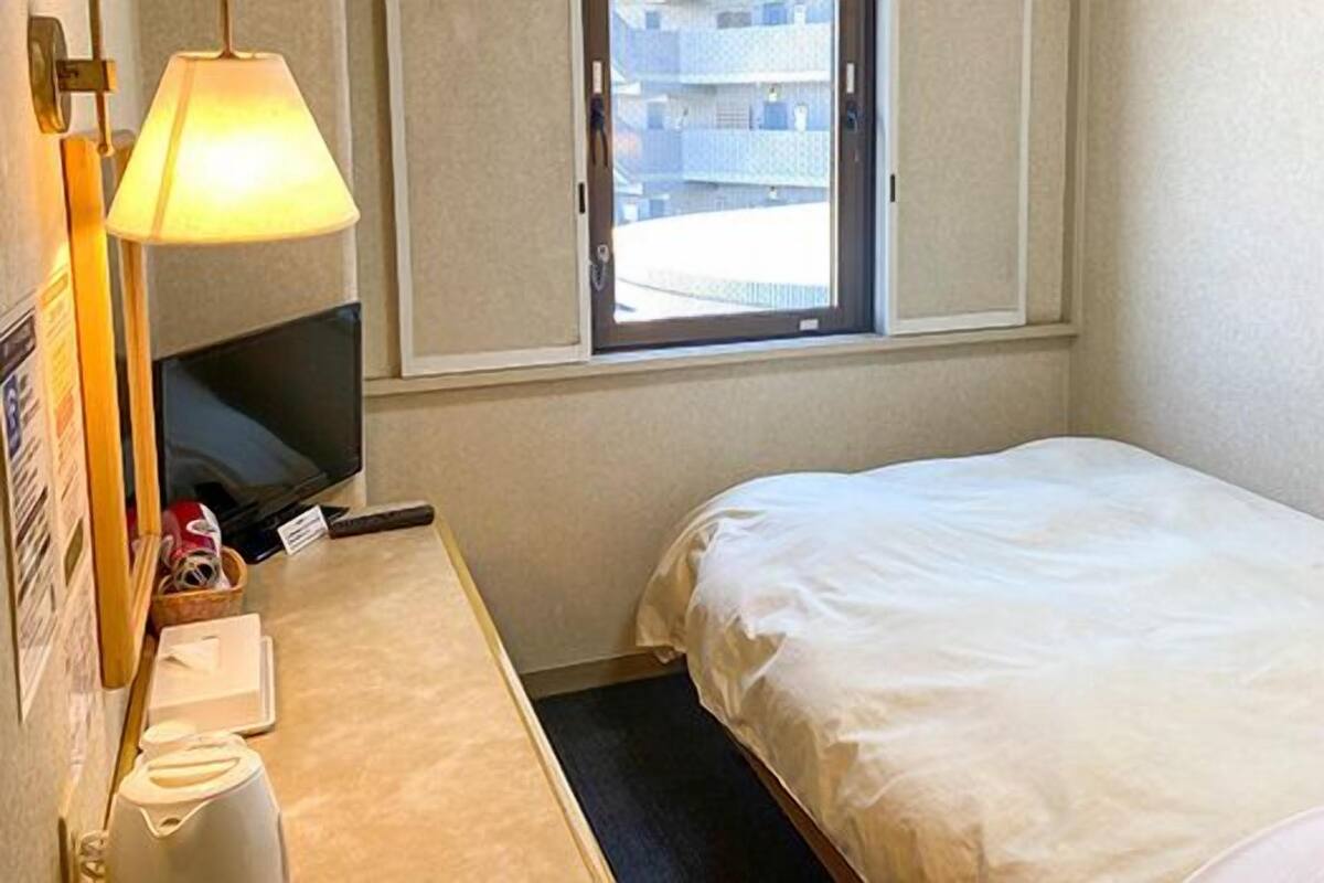 Wi-Fi de cortesia, roupa de cama