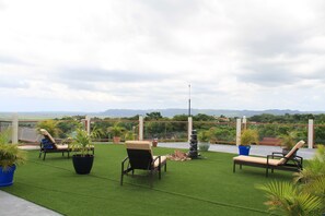 Terrace/patio - Negril Sky Blue Resorts (Negril)