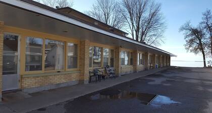 Glenwood Motel and Cottages