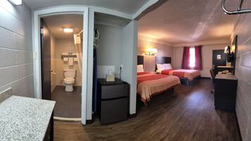 Iron/ironing board, free WiFi, bed sheets