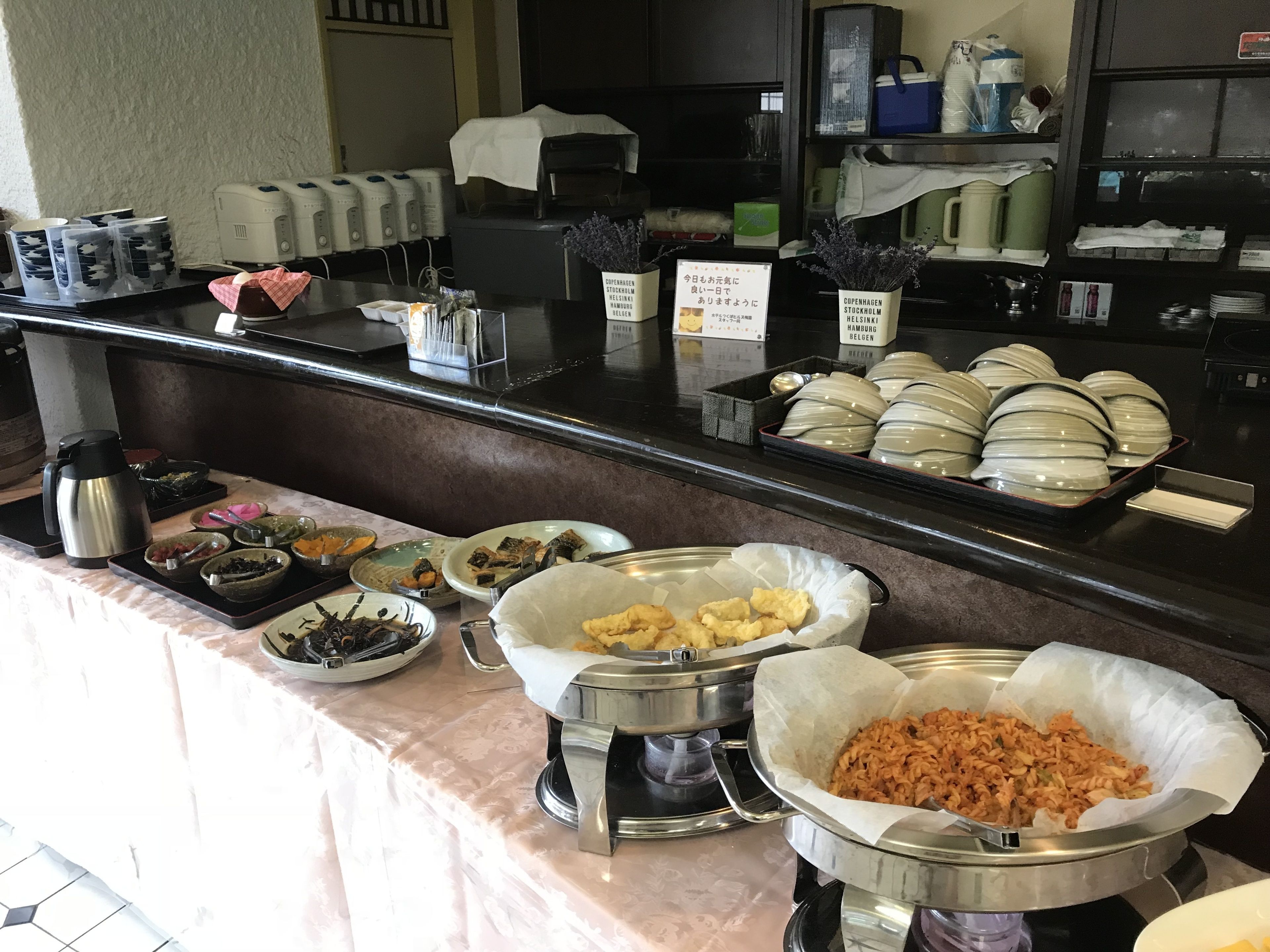Free buffet breakfast