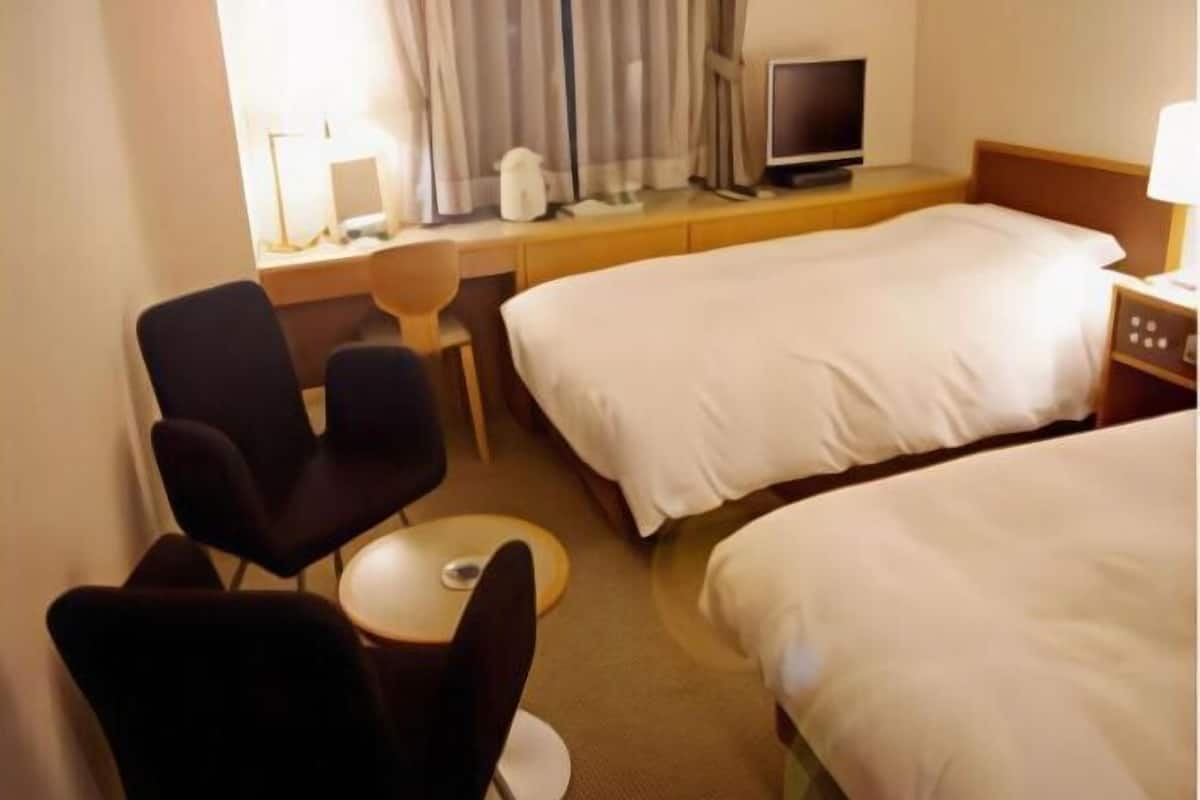 In-room safe, desk, free WiFi, bed sheets