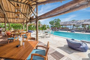 Breakfast, lunch, dinner served; international cuisine  - AVIA Villa Resort (Gili Meno)
