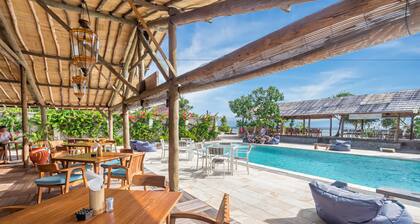 AVIA Villa Resort