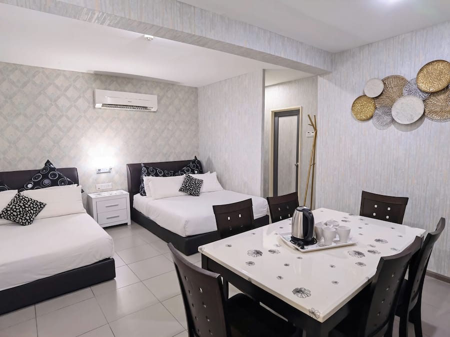 Familien-Doppelzimmer (Deluxe)