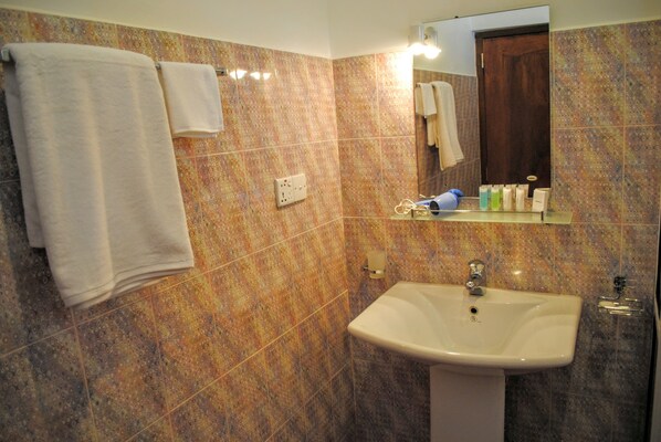 Bathroom sink