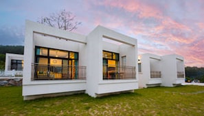 Exterior - Sea & Pine Pension (Namhae)