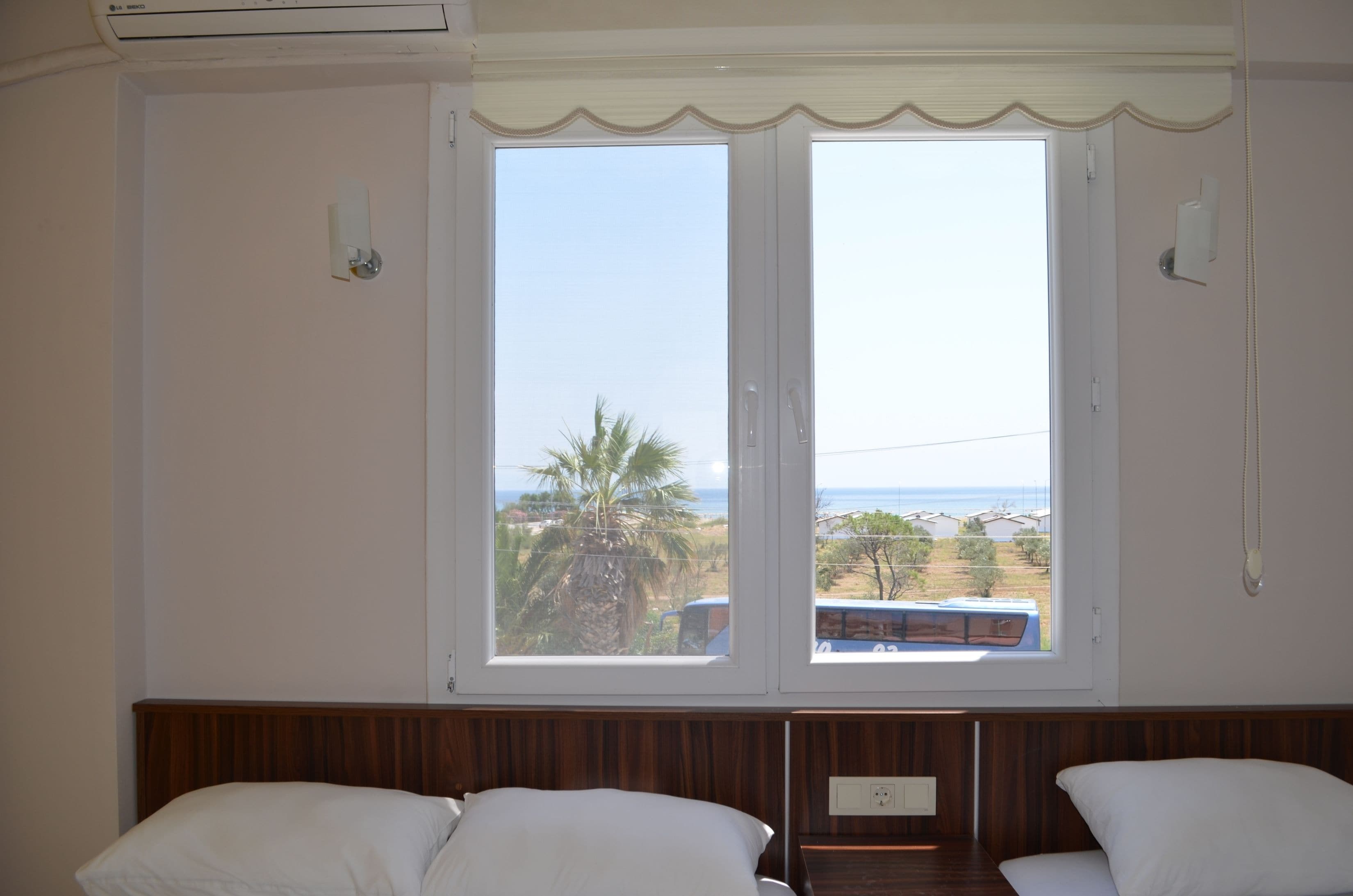 Triple Room | Premium bedding, minibar, desk, laptop workspace